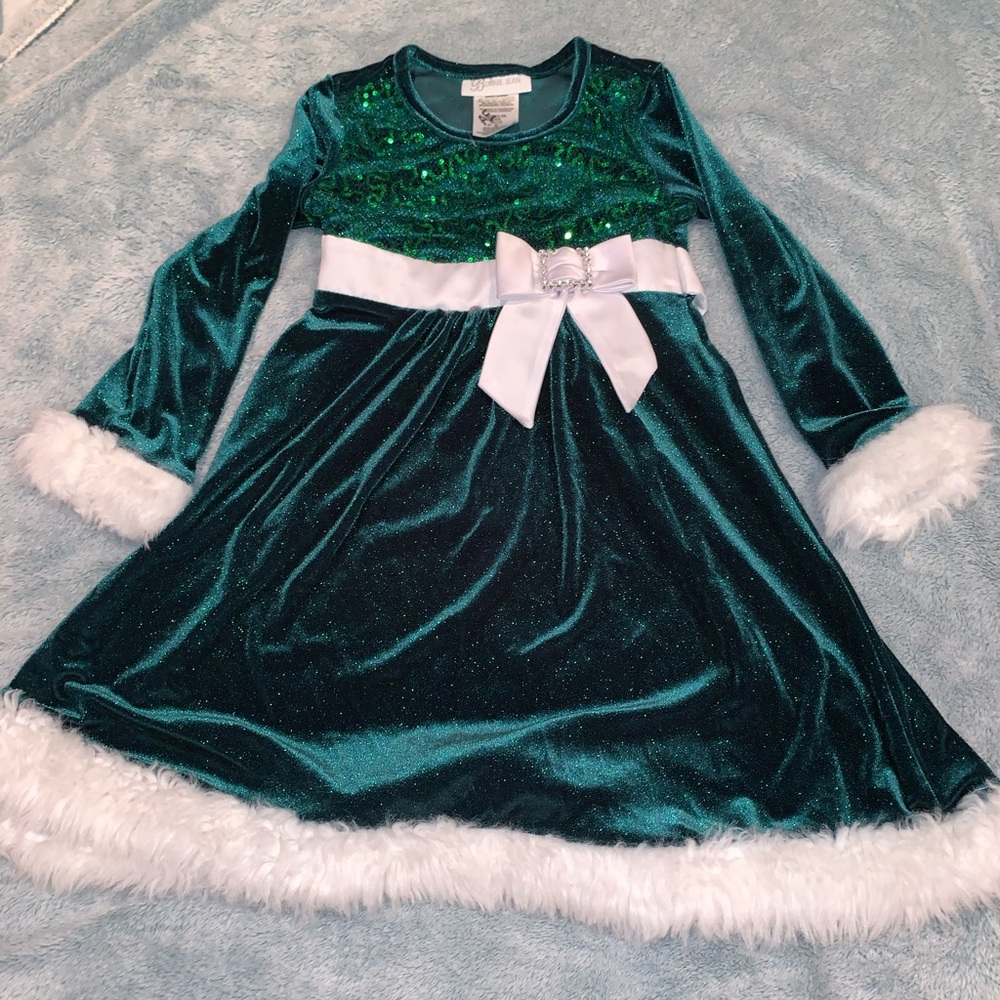 Holiday green dress with fur lining